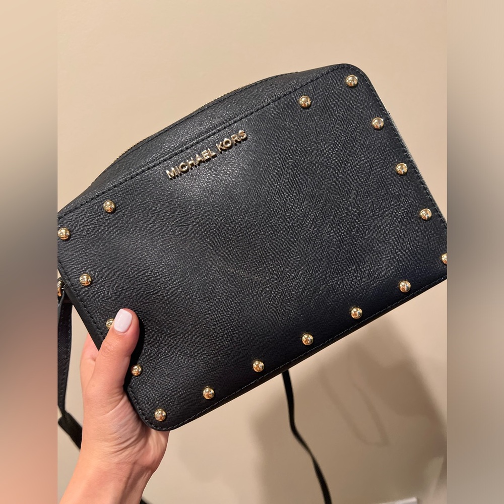 Micheal Kors crossbody bag